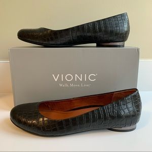 Vionic Jewel Hannah Shoe